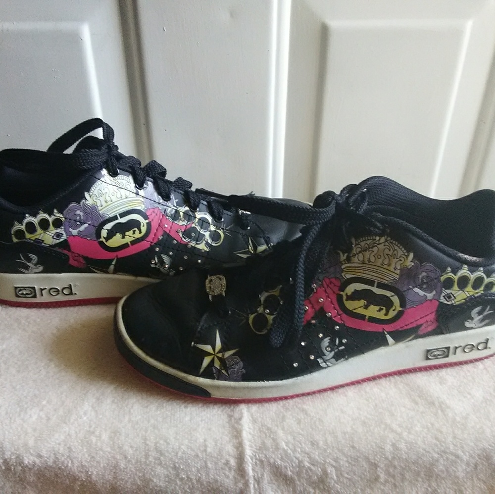 Ladies shoes MARC ECKO size 9